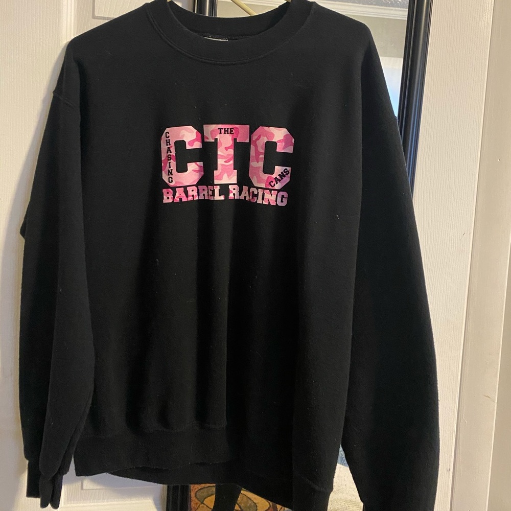 Barrel racing crew neck